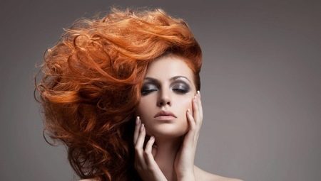 Warna apa yang sesuai untuk perempuan berambut merah?