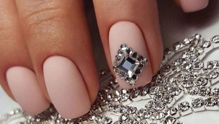 Manucure diamant