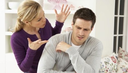 La esposa está constantemente insatisfecha: causas y soluciones