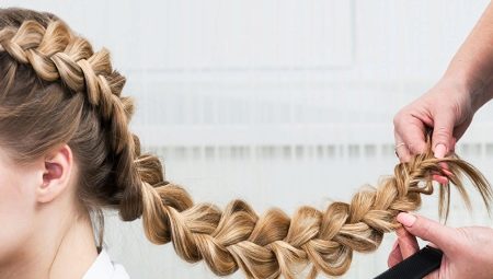 How to weave a back braid?