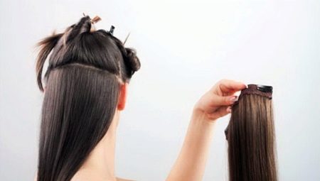 Rambut semulajadi pada hairpins: bagaimana memilih dan melampirkannya dengan betul?