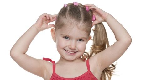 تسريحات الشعر الأصلية مع مرونة للفتيات