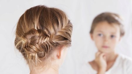 Pelbagai braids untuk kanak-kanak perempuan dengan rambut panjang
