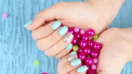 Is gel polish harmful, how does it affect health and can it be done often?