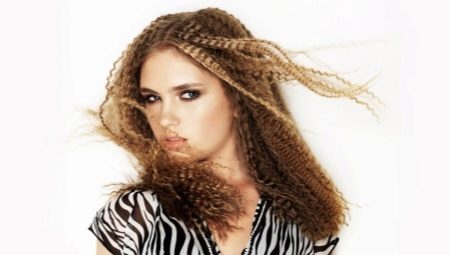 Gofravimas ant vidutinių plaukų: pasirinktos ir stiliaus savybės