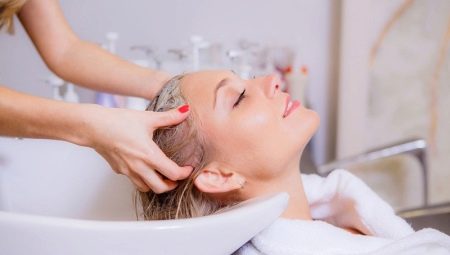 Características de tratamentos de spa para cabelos