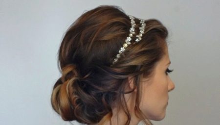 Stylish hairstyles with a rim