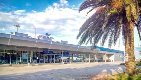 Tivatin lentokenttä: missä se on ja kuinka päästä siihen?