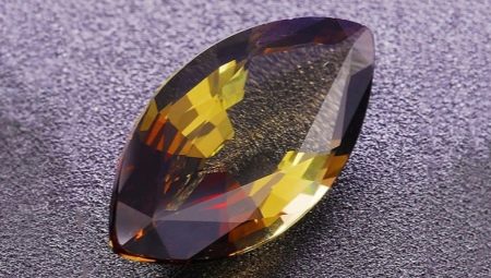 Andalusite: tính năng, loại và tính chất của đá