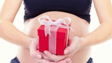 ماذا تعطي المرأة الحامل للعام الجديد؟