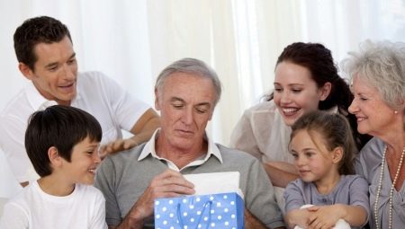 Apa yang perlu diberikan datuk untuk hari jadi?