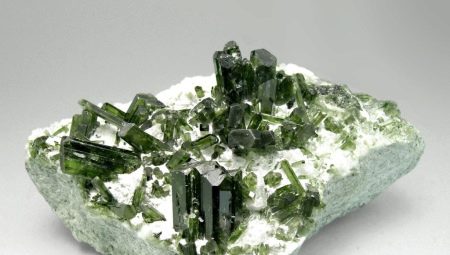 Diopside: what happens and how to properly care for it?