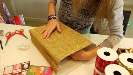 How to pack a square and rectangular gift?