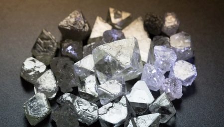 How do diamonds form in nature?