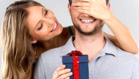 Kādu dāvanu es varu dot vīrietim?