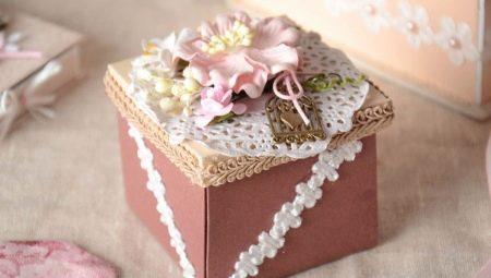 Gift boxes: features of choice