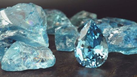 Tất cả về Aquamarine Stone: Ý nghĩa, tính năng và tính chất