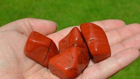 Jasper: είδη πέτρας, ιδιότητες και εφαρμογές