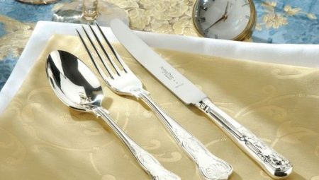 خصائص وخصائص اختيار أدوات المائدة الفضية