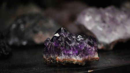 Artificial amethyst: what is it and how to distinguish it from natural stone?