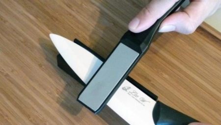 ¿Cómo afilar un cuchillo de cerámica en casa?