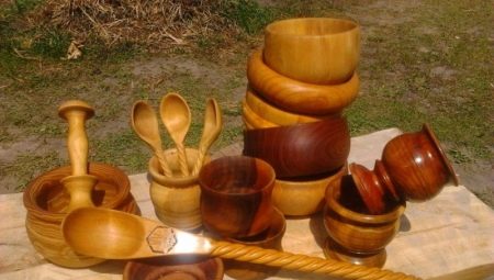 Como fazer pratos de madeira com suas próprias mãos?