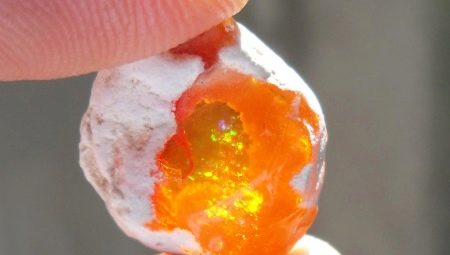 Opal kebakaran: apa sifat yang ada dan di mana ia digunakan?