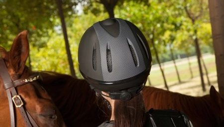 Dicas de capacete de equitação