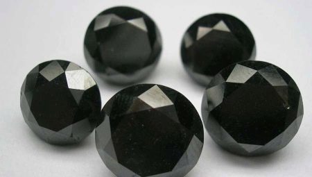 Mustien kivien tyypit ja käyttö