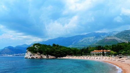 Segala-galanya tentang laut di Montenegro