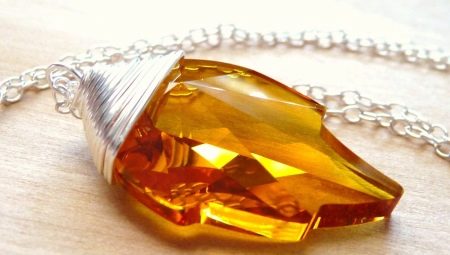 Yellow topaz: properties and applications