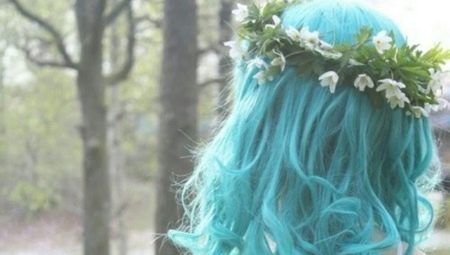 Tyrkysová farba vlasov: koho to zaujíma a ako farbiť vlasy?