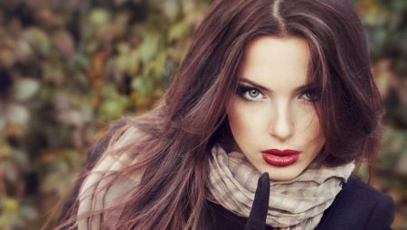 What are the differences between brunettes and brown-haired women?