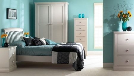 Turquoise bedroom interior design
