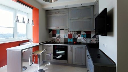 Design a small kitchen with a breakfast bar