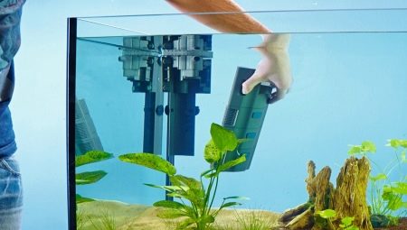 Hur installerar du filtret i akvariet?