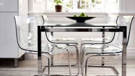 Průhledné židle do kuchyně: klady a zápory, výběr a péče
