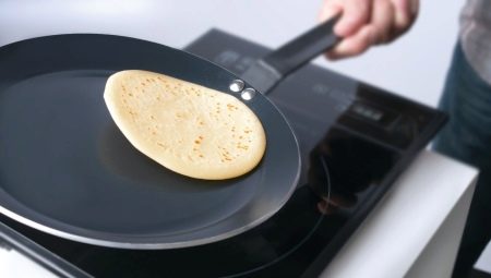 Pannekaker panner: hva er de og hvordan velge dem?