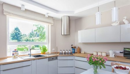 Conjuntos de cozinha brancos: tipos, combinações e opções no interior