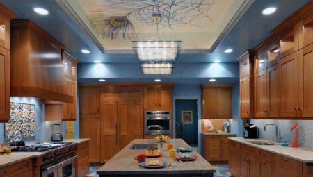Dvojúrovňové a viacúrovňové stropy do kuchyne: odrody, výber, nápady