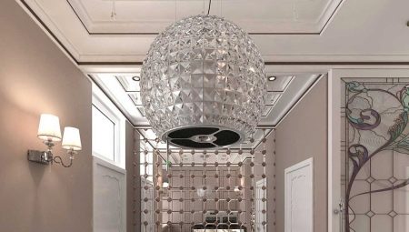 Hallway Chandelier: Features and Recommendations