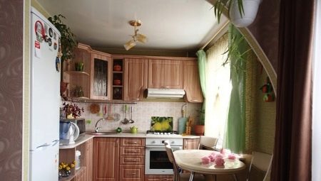 Small cozy kitchens: how to plan and arrange?
