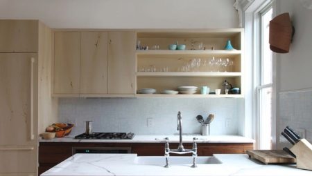 Sieninės virtuvės spintelės: atmainos ir pasirinkimo rekomendacijos