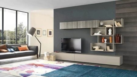 Závěsné skříňky v obývacím pokoji: výběr a provedení