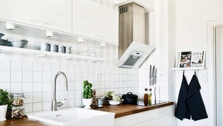 Skandinaviško stiliaus virtuvės interjeras