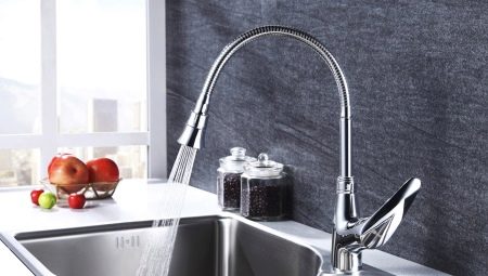 Faucets for kitchen with flexible spout: description, types and selection