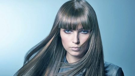 Color de cabello ceniciento rubio oscuro: ¿para quién es adecuado y cómo lograr el tono deseado?