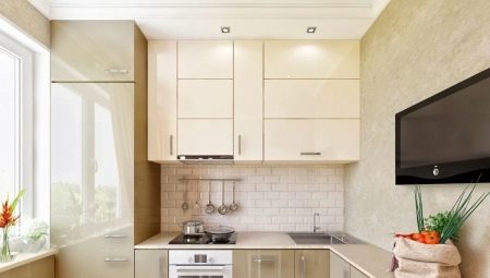 Virtuves dizaina iespējas 2 līdz 3 metri