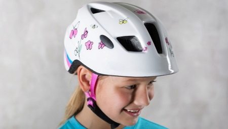 Dětské cyklistické přilby: vlastnosti, doporučení pro výběr