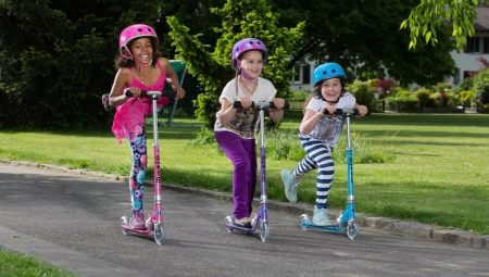 Skuter dua roda untuk kanak-kanak dari 5 tahun: apa yang mereka pilih?